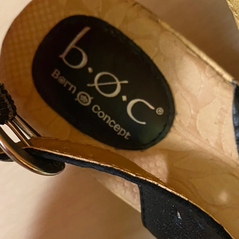 BOC  Size 9M Leather Black and Tan Cut-Out Wedges